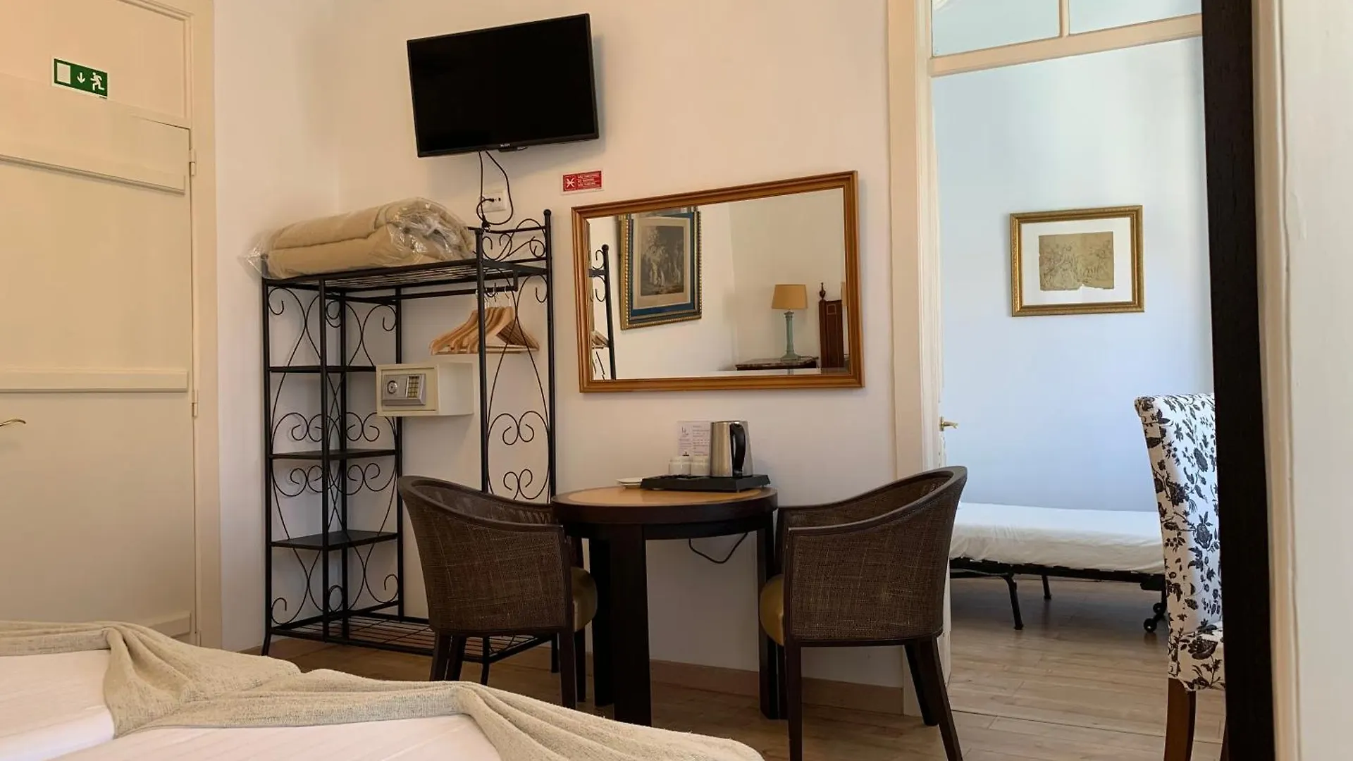 Discovery Apartment Estrela Lisbon Portugal