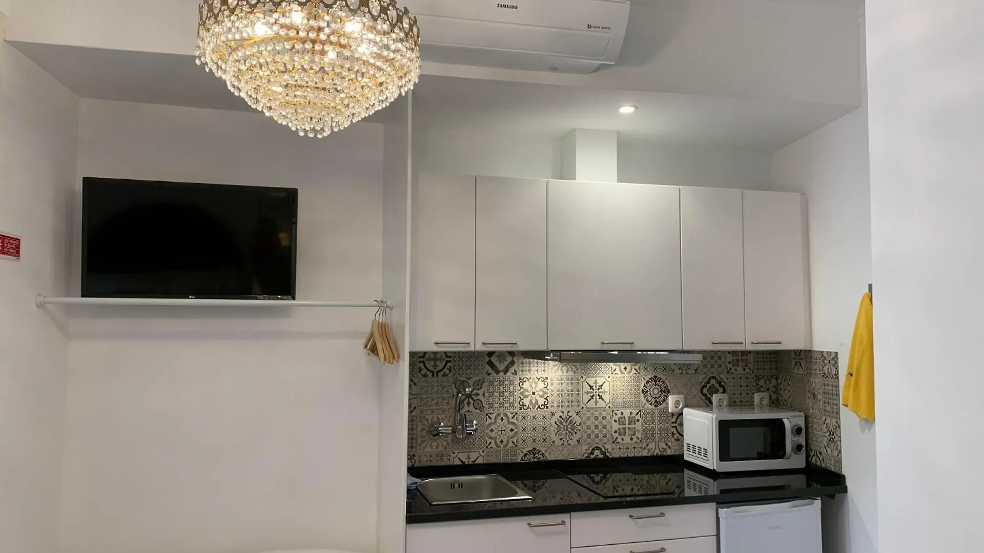 Discovery Apartment Estrela Lisbon