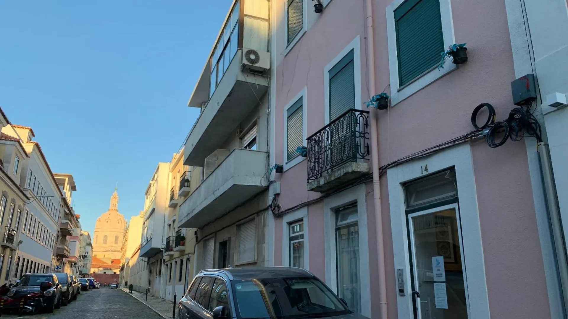 Discovery Apartment Estrela Lisbon