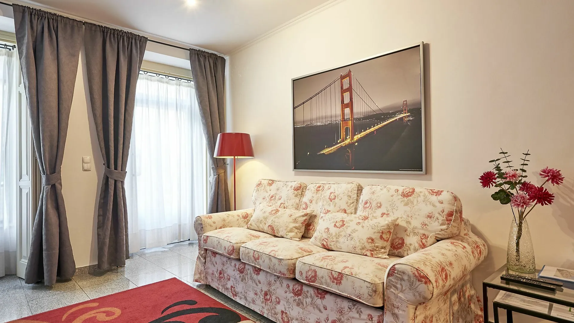 Discovery Apartment Estrela Lisbon