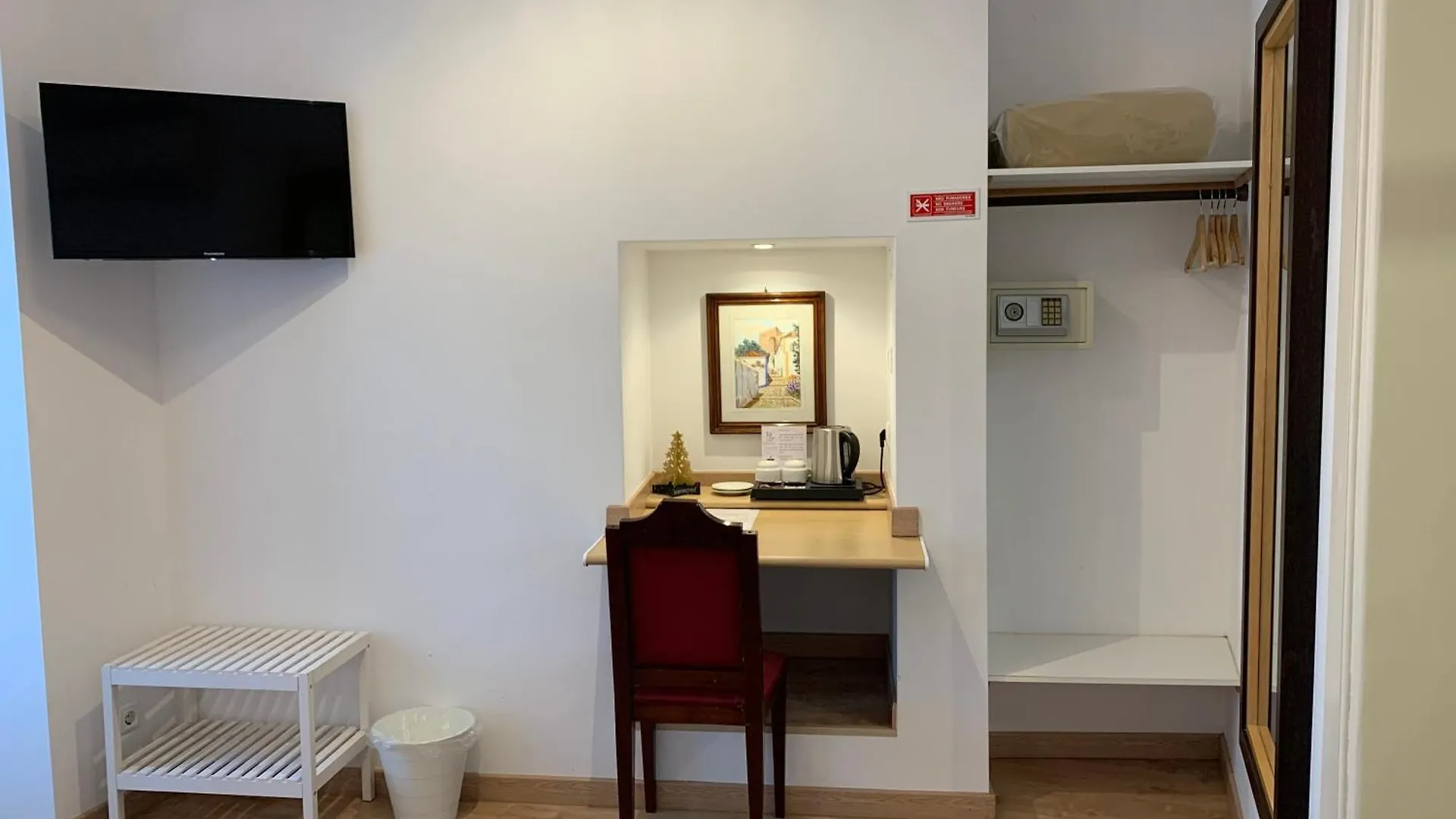 Discovery Apartment Estrela Lisbon